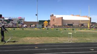 preview picture of video 'Nathan Rodriguez Runs PR in 1600m at Husky Invite 4:16.78'