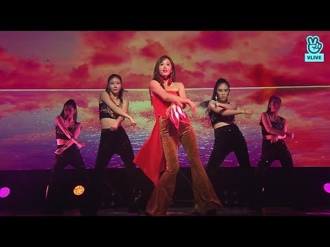 181004 Yuri - Into You @ The First Scene Showcase