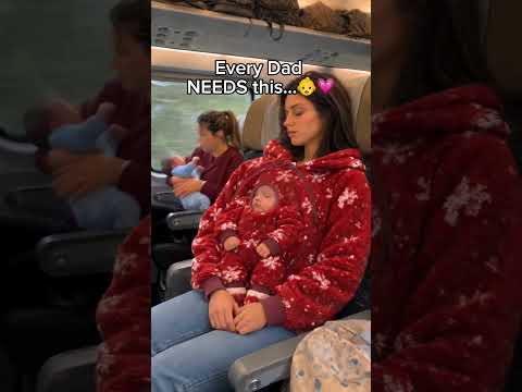 Subscribe for more wholesome videos ❤️🎅 #babycarrier #cutebaby #newborn #baby #momtok #babybesties