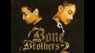 Bizzy Bone & Layzie Bone - Kick Back