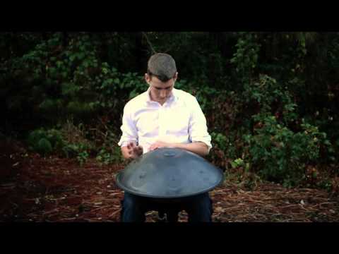 Van Hansen plays the Zephyr Aeolus