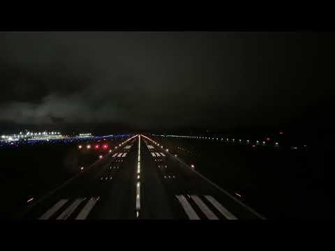757 CAT2 ILS approach, auto landing in Quito, Ecuador.