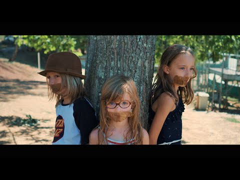 Mister Nils - Laissez-les parler (Clip Officiel)