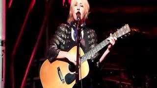 When The Day Is Short    Martha Wainwright