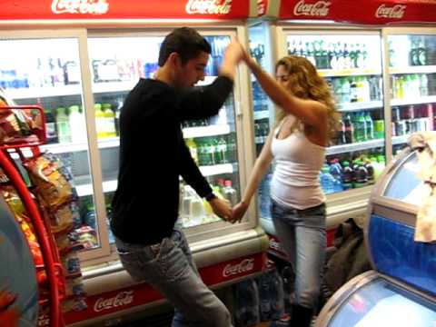 party in tel aviv and samba on street  - 29 - 01 - 2010