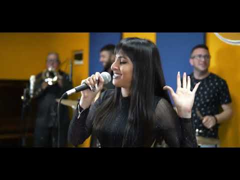 Luana - A Ella (En Vivo)