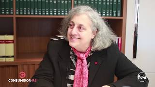 Entrevista com a professora doutora Cláudia Lima Marques