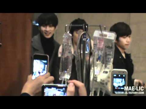 [Fancam] 111227 Junho 2PM Medical Center Event 2