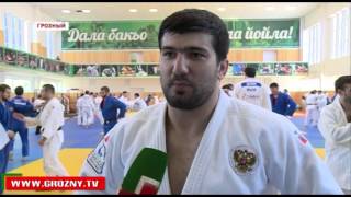 До начала юношеского турнира по дзюдо памяти Турпал-Али Кадырова остались считанные часы 