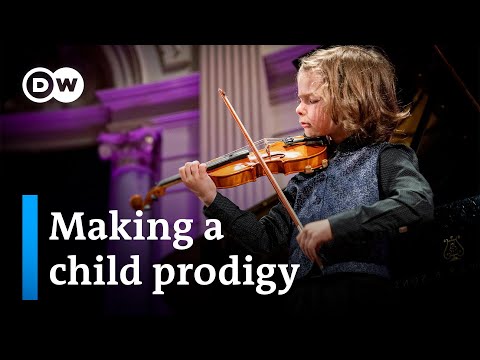 Παρουσίαση του φαινομένου του παιδιού-θαύματος και συζήτηση γύρω από διάφορες, σύγχρονες και ιστορικές, πτυχές του. Επεισόδιο με τίτλο "Why Wunderkinder are not miracles" [«Γιατί τα παιδιά-θαύματα δεν είναι θαύματα»] της βιντεοσκοπημένης σειράς Arts Unveiled του διαδικτυακού καναλιού Deutsche Welle History and Culture.