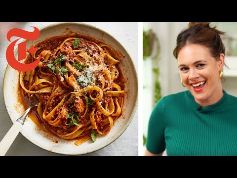 Alison Roman's Quick and Easy Ragù | NYT Cooking