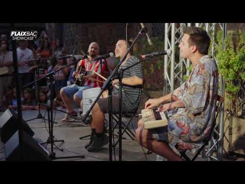 Stay Homas en directe: 'No vull baixar'. Showcase Flaixbac des de la Torre Bellesguard