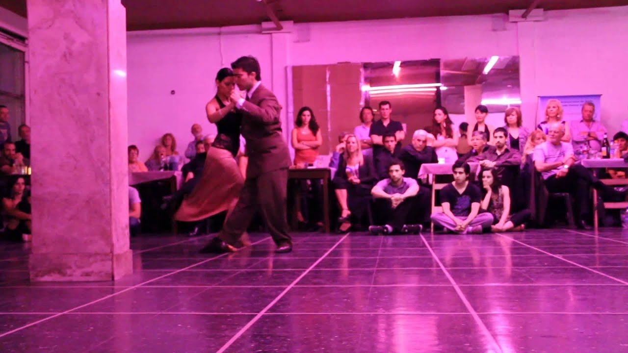 CRISTHIAN SOSA Y SABRINA GARCIA EN FLOREAL MILONGA 02