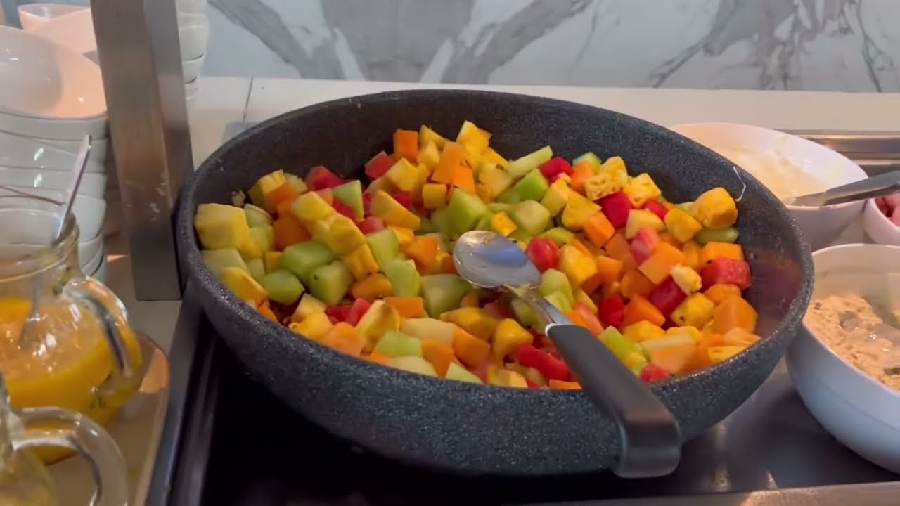 Qantas Airways The Qantas Club