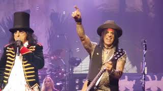 Alice Cooper Melbourne 22 Oct 2017 - Schools out finale