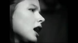 Blind Melon - Mouthful of Cavities (OFFICIAL VIDEO with Jena Kraus)