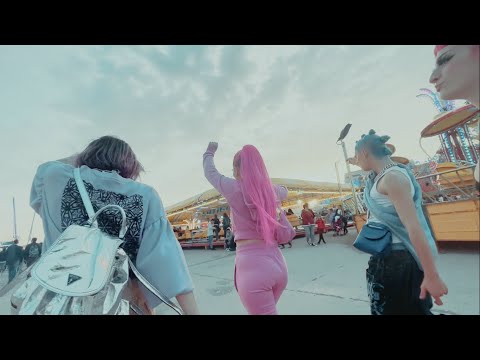 PiNK KARDASHiAN - GAFAS DE SOL TRANSPARENTES  ( Prod. by ERIC LÖWE )