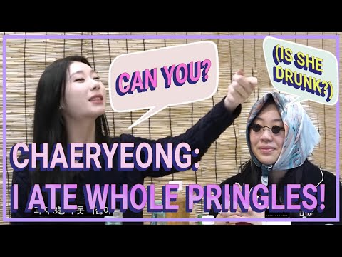 Everyone needs to know ITZY Chaeryeong can eat the whole Pringles | Kpop Small Talk