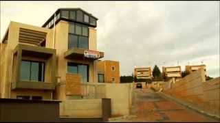 preview picture of video 'Πωλείται πολυτελής μονοκατοικία στο Πανόραμα (Υ-2)'