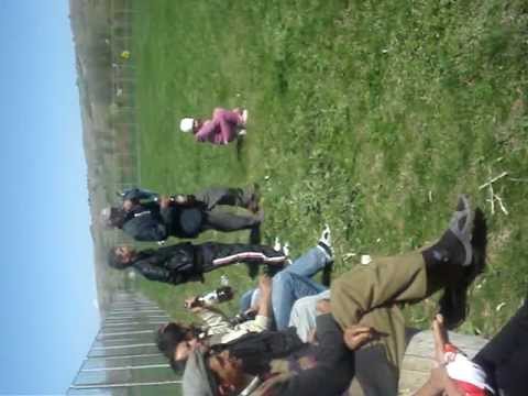 cel mai tare suporter din dobridor partea 1...MITICA ALU TOAIE