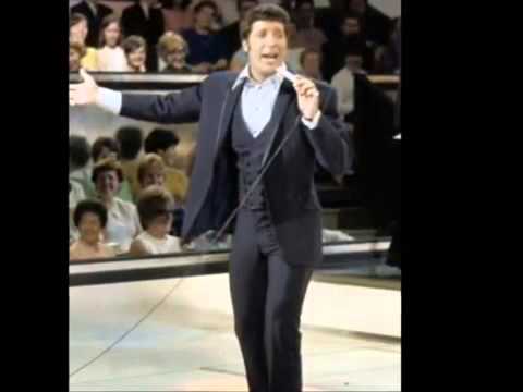 Miniatura de YouTube - The Man Who Knows Too Much