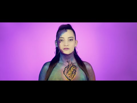 Vivian Grillo & DJ Tilo - Alone (Official Music Video)