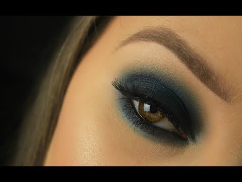 Navy Blue Smokey Eye Perfect for Brown Eyes | Eimear...