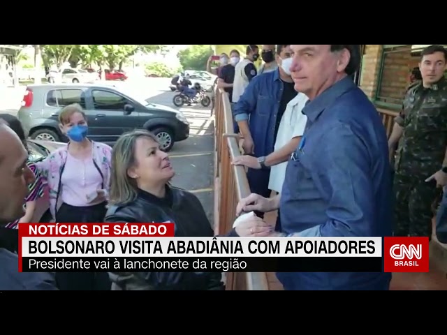 Bolsonaro volta a passear sem máscara e provocar aglomerações durante pandemia