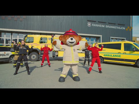 Brannbamsen Bjørnis - "Superhelten Bjørnis" - Musikkvideo - Barnesang