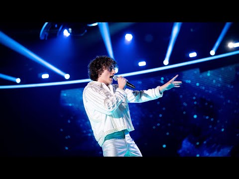 Albin Tingwall tillägnar "Fix You" till storebror - bryter ihop - Idol Sverige (TV4)