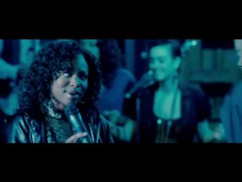 Get on the floor Fame 2009