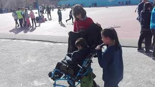 En el recreo con los alumnos de Villa Ensueño.