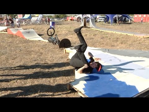 BMX - First Rider Through The Gauntlet Of Death - Texas Toast 2014