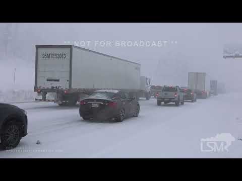 12-31-2022 Donner, CA - Major Atmospheric river slams into Sierras, Heavy snow, Traffic jam