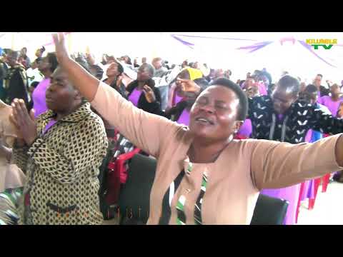 WIMBO WA KUABUDU#KWA UZURI WA UTAKATIFU WAKO# PRAISE TEAM MAKAMBAKO CHRISTIAN REVIVAL CENTER T.A.G