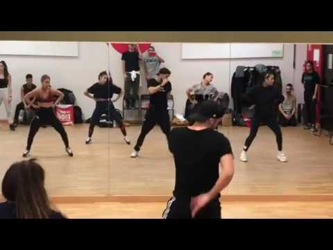 Ricky Merino Ensayando Lola Indigo