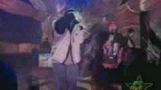 Everlast ft. Limp Bizkit - Jump Around (Live@MTV New Year 1999)