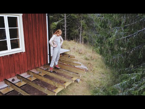 Finishing my deck before the Nordic cold hits... (Story 116)