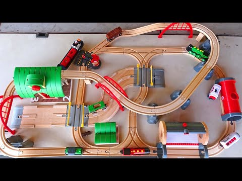 Brio Wooden Railway ☆ Assemble the city and run the train