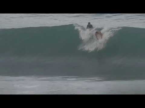 Ian Gouveia - Double Barrel!! Just before 1st round of Pipe Masters 2017