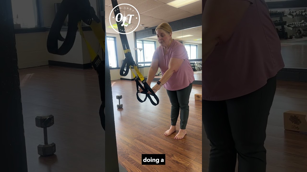 Watch this before you use a TRX to do Assisted Lunges!