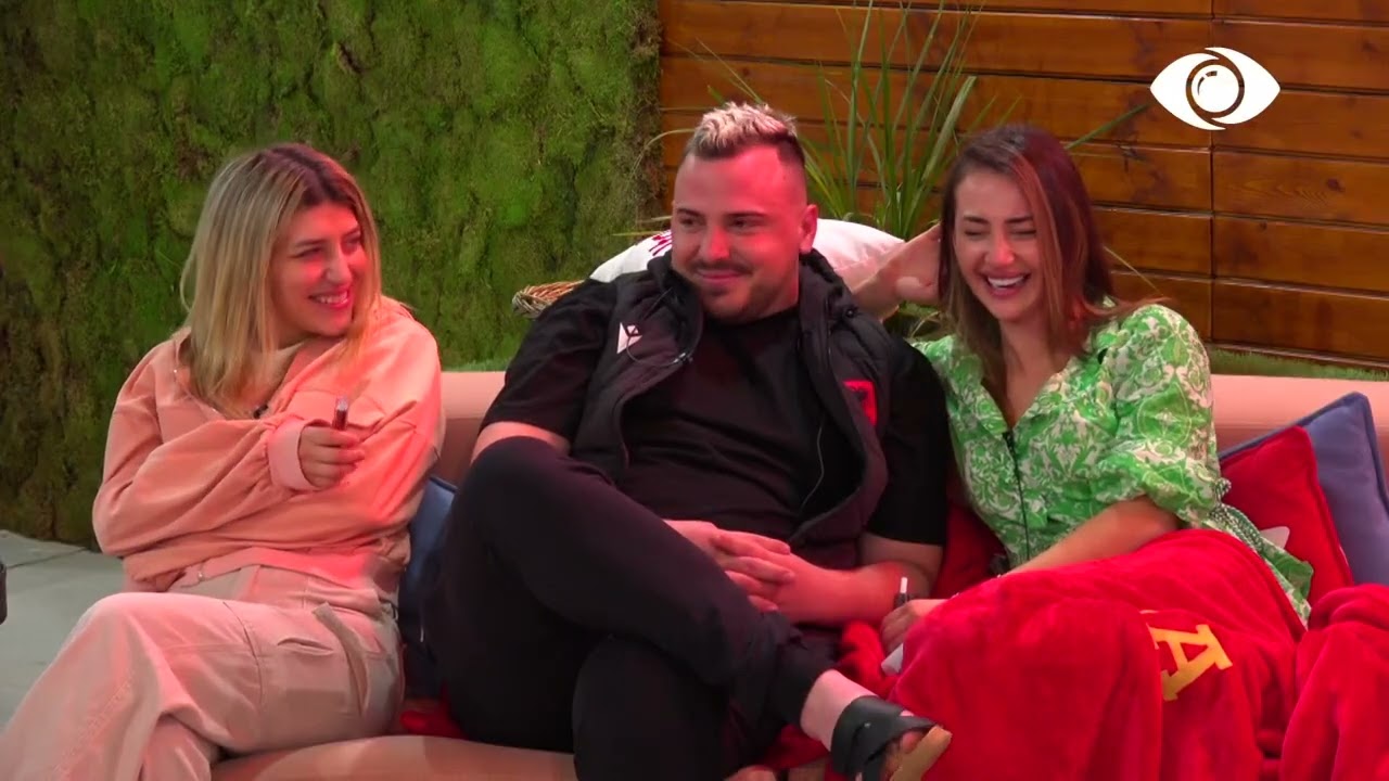 Komente për Ronaldon, të qeshura nga banorët