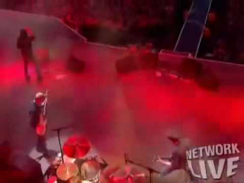 Foo Fighters with Lemmy - Shake Your Blood (Hyde Park)