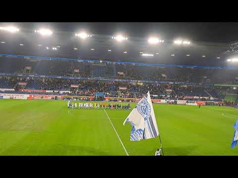 MSV Duisburg anthem and player entrance vs Hallescher FC.