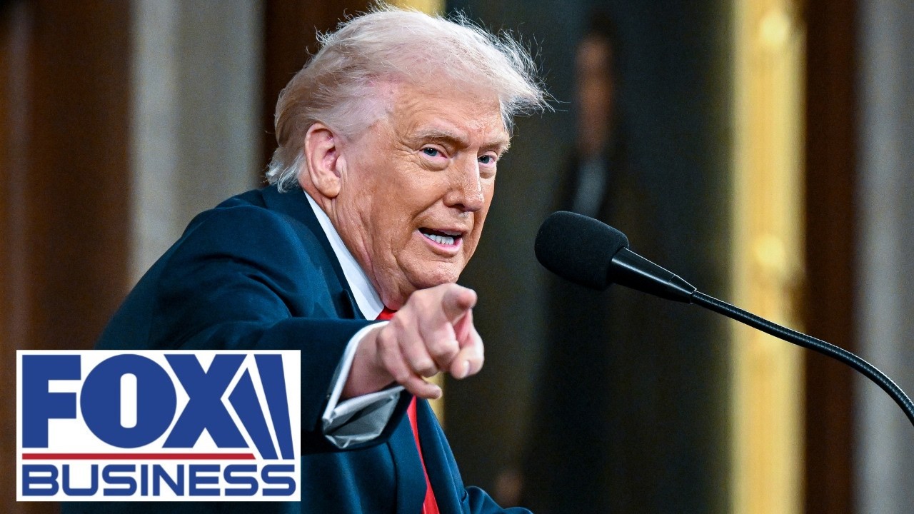 Trump ‘gave us theater’ in ‘non-conventional’ SOTU, pollster says