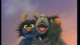רחוב סומסום (Sesame Street) - I&#39;m Between (Hebrew)