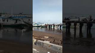 preview picture of video 'Pelabuhan laut lewoleba'