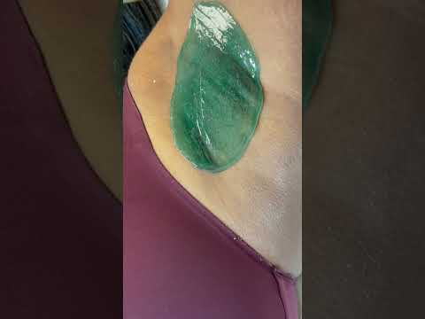 Professional underarm wax service with Nacach hard wax  #waxingexpert #esthetician #hairremoval