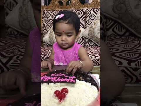 Happy Birthday 🎂 #cutebaby #cutebabygirlsmile #birthdaycake #bithdaycelebration #cake