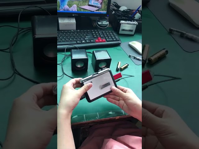 Vídeo relacionado con Reshow Reproductor de casete portátil para grabar música MP3 a través de USB y convertir cintas en formato MP3